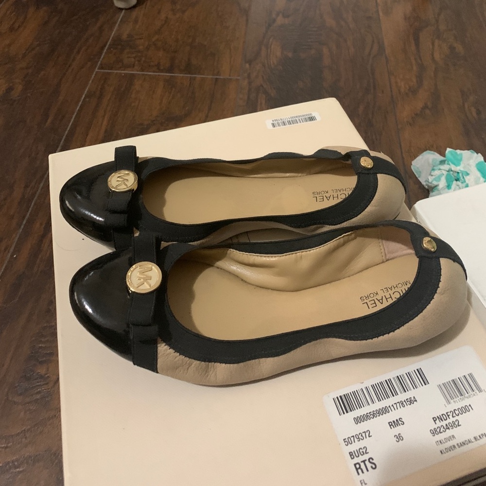 New Michael Kors Leather Flats Ballet